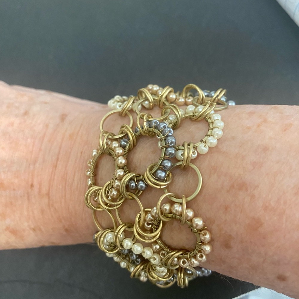 💍💎 SALE Elegant Gold and Silver Bracelet with Pearl Details